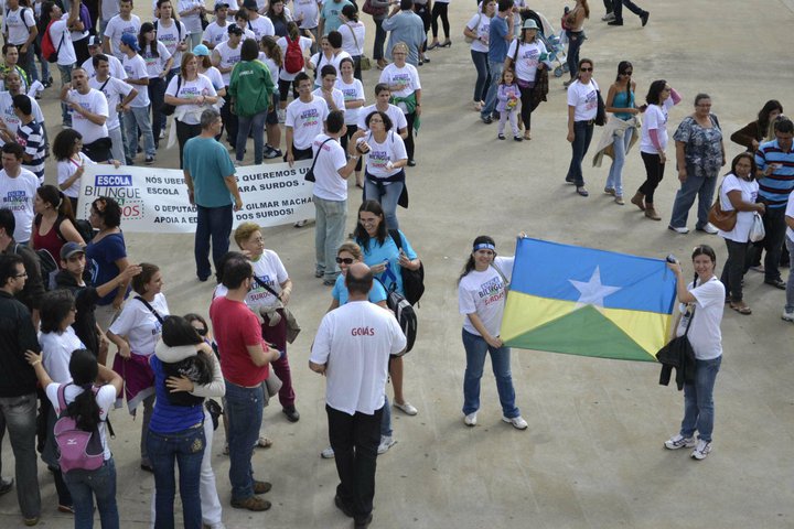 Manifestação Brasília 2011 - Mov Surdo Nacional (4).jpg