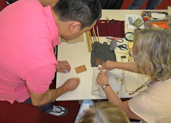 11 - como segurar a goiva.jpg