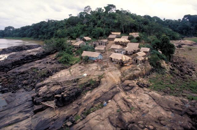 vila do teotônio 1990.jpg
