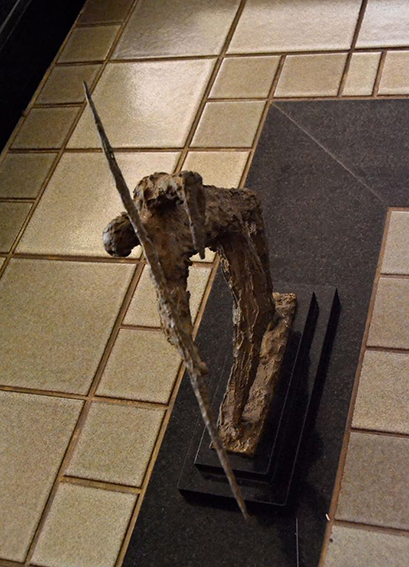 2004 - Lanceiro - escultura em bronze.jpg