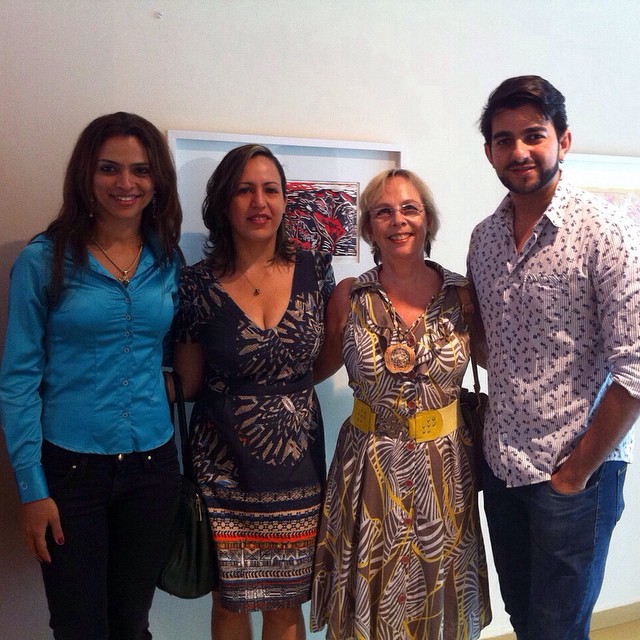 32 - com Vann Oliveira e Cintia Jesus -arquitetos e Lucileyde Feitosa coordenadora da Biblioteca..jpg