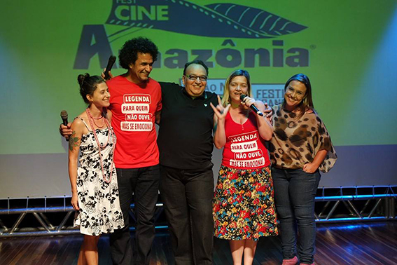 Diretores e Anfitrião antes da Sessão -  Cineamazônia 2014.jpg