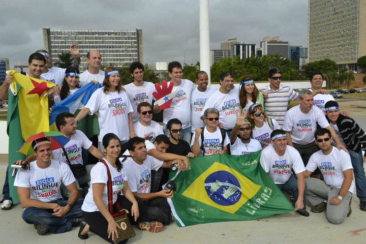 Manifestação Brasília 2011 - Mov Surdo Nacional (38).jpg