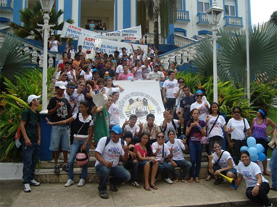 Manifestação da Comunidade Surda em Porto Velho em defesa da educação de surdos  - 2011.jpg