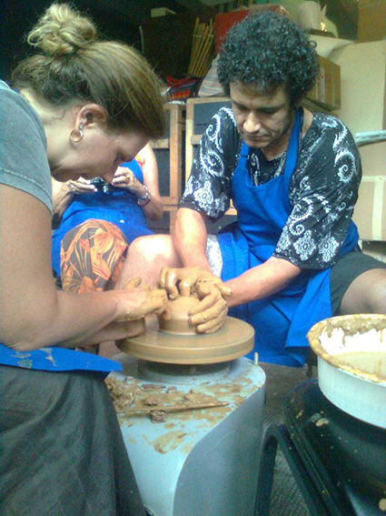 2010 - Aprendendo o ofício com a profª e ceramista Flávia Santoro (6).jpg