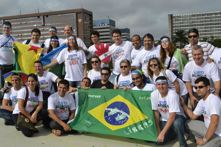 Manifestação Brasília 2011 - Mov Surdo Nacional (1).jpg