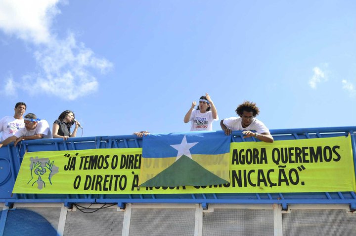 Manifestação Brasília 2011 - Mov Surdo Nacional (20).jpg