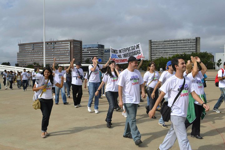 Manifestação Brasília 2011 - Mov Surdo Nacional (11).jpg