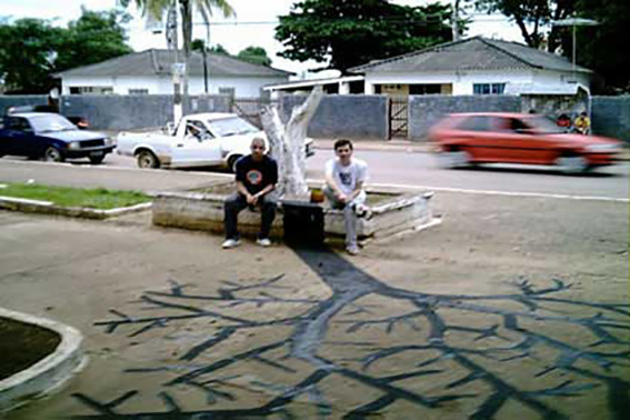 2004 -Inventário das Sombras - Praça da Aluízio Ferreira - Porto Velho-RO (3).jpg