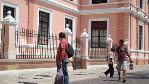 2009 - Inventário das Sombras - Bienal Artenuevo InteractivA09 - Mérida-MX (2).jpg